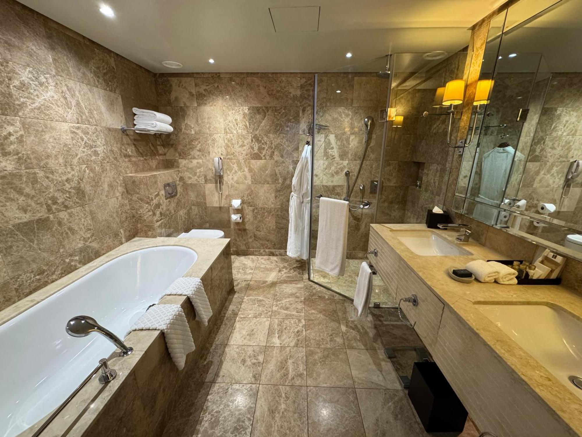 Luxury Residence At Taj Cape Town - Top Corner Apartment With Balcony - Newly Renovated Eksteriør billede